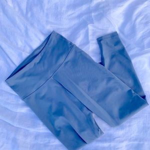 Old Navy Active Women’s power press leggings like new size small high rise Small